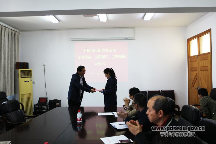 2574fc3389da4c9399e4bd66175f85d8.jpg 2574fc3389da4c9399e4bd66175f85d8.jpg