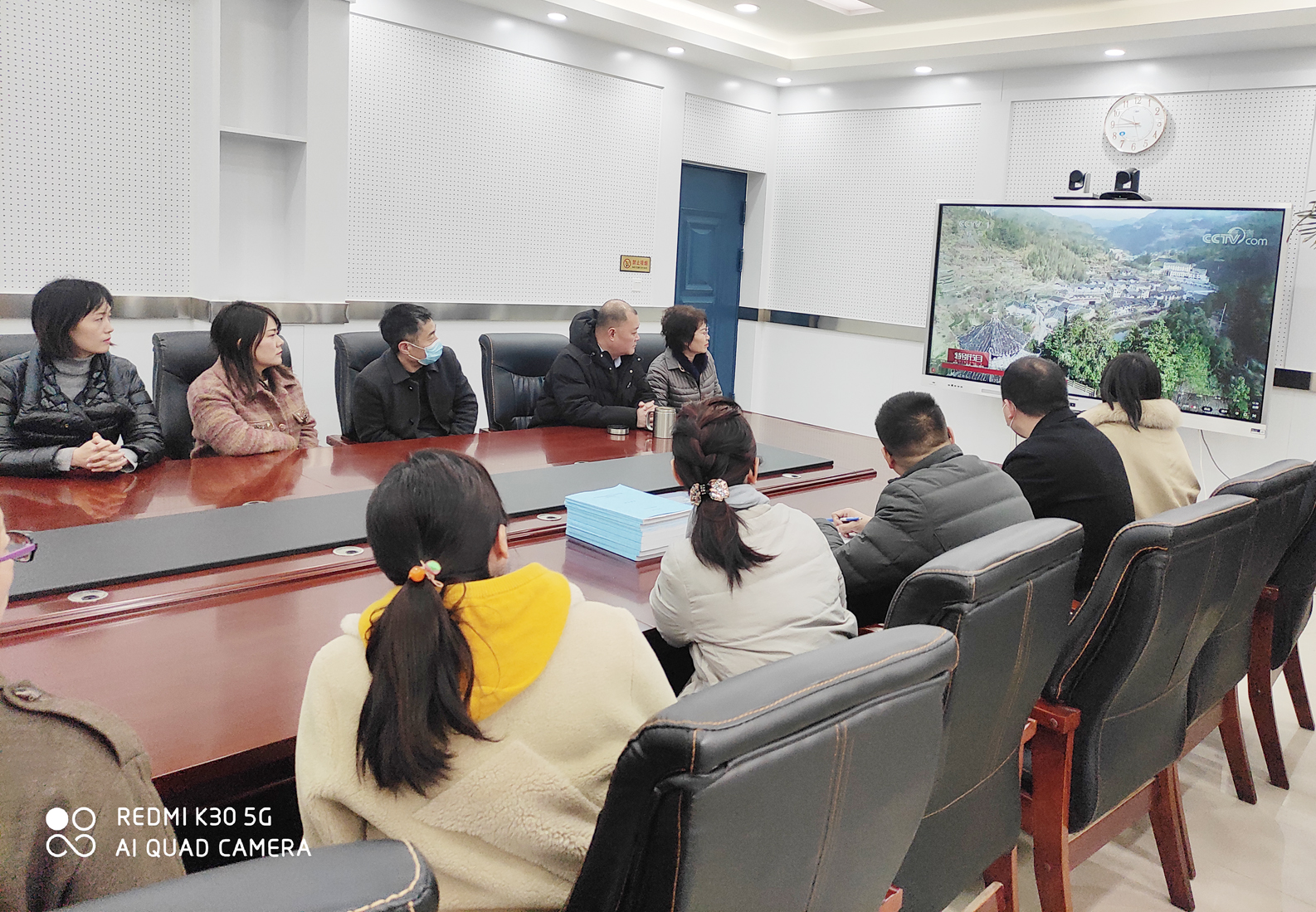 市三六联校观看全国脱贫攻坚总结表彰大会.jpg 市三六联校观看全国脱贫攻坚总结表彰大会.jpg