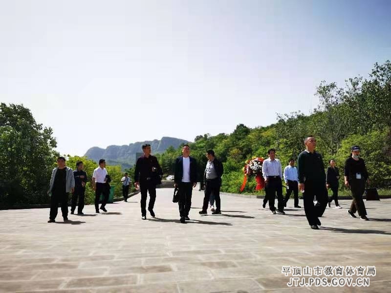 1358048590.jpg 1358048590.jpg