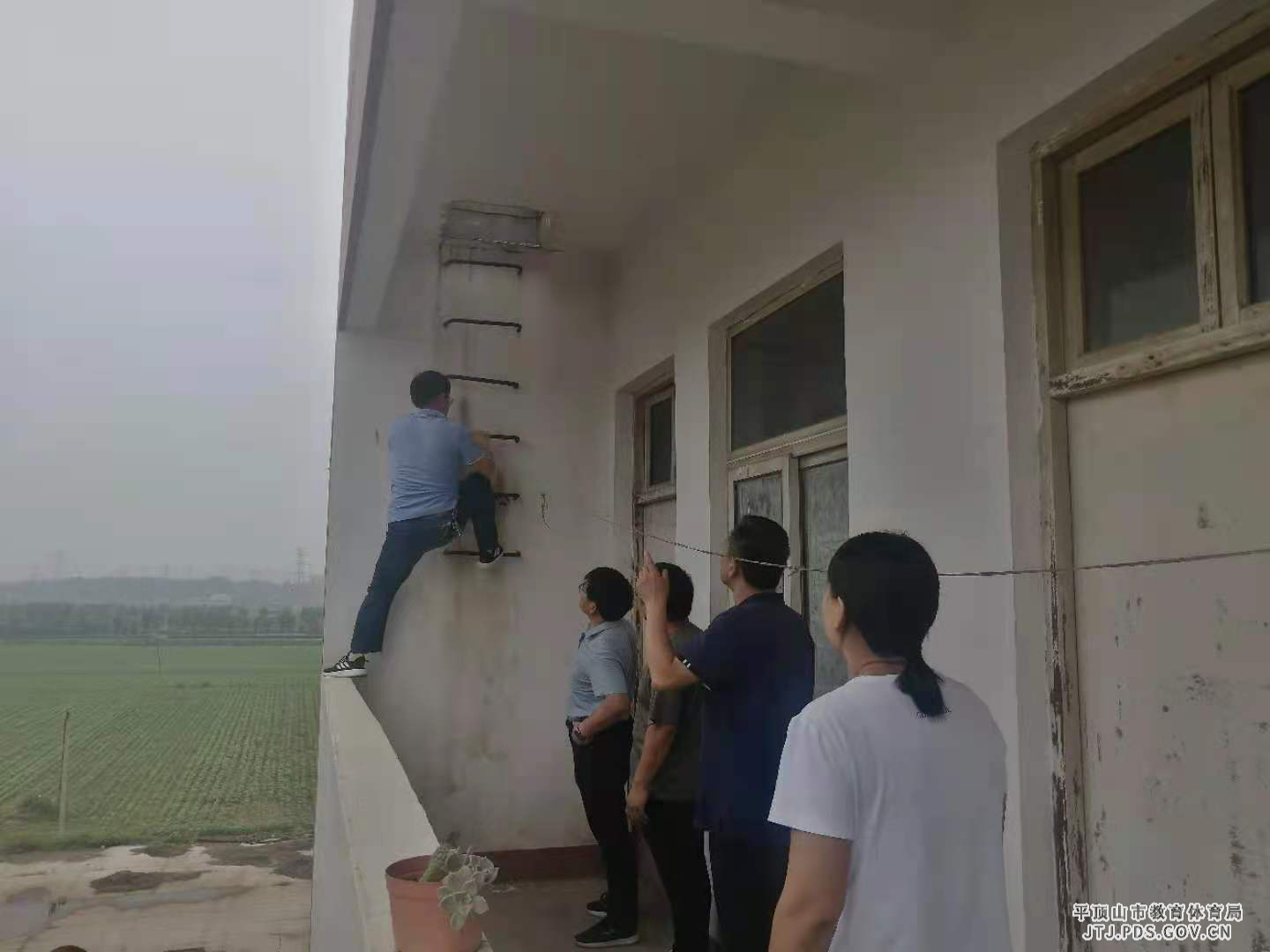 图片4.png 图片4.png