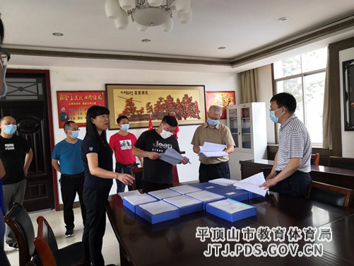 市教育体育局党组成员副局长尹卫东一行督导学校疫情防控和开学准备工作 2-155.png 市教育体育局党组成员副局长尹卫东一行督导学校疫情防控和开学准备工作 2-155.png