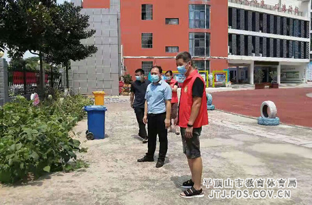 春晖路小学 (2).jpg 春晖路小学 (2).jpg