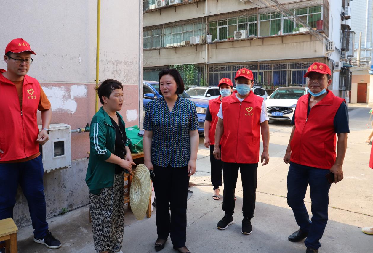 08086bacd929616be51cef2ceb01281