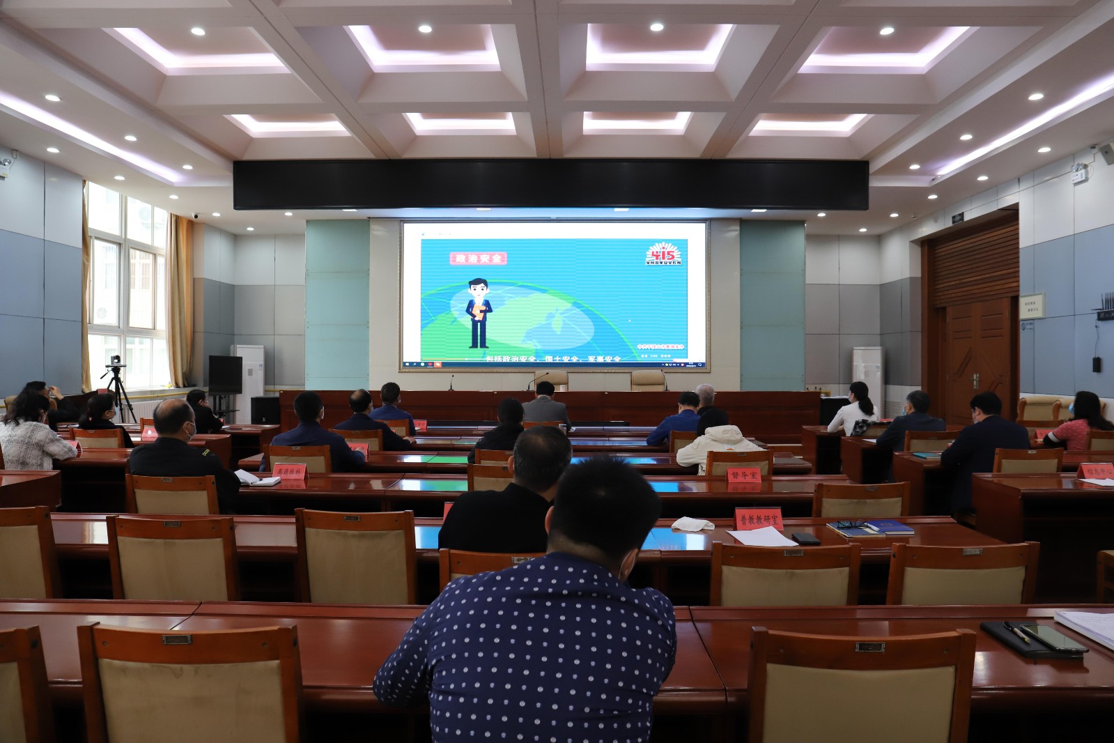 图片2.jpg 图片2.jpg