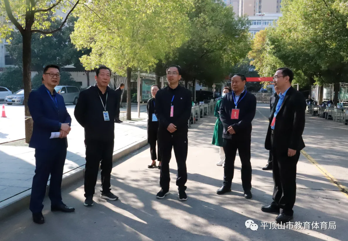 423805927.jpg 423805927.jpg