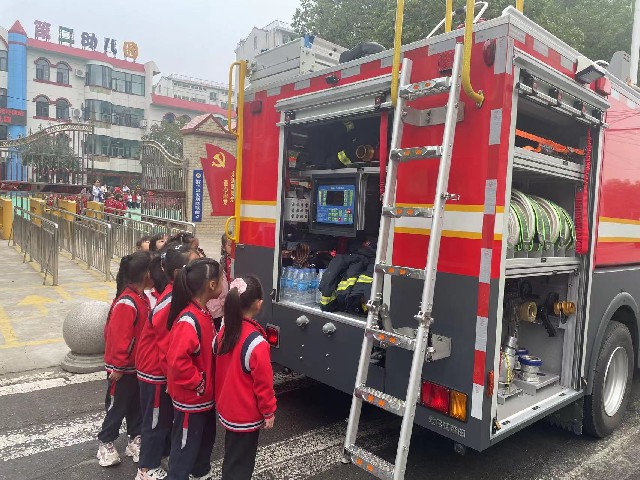 bf84eed03a65a9249824025089d752e.jpg bf84eed03a65a9249824025089d752e.jpg