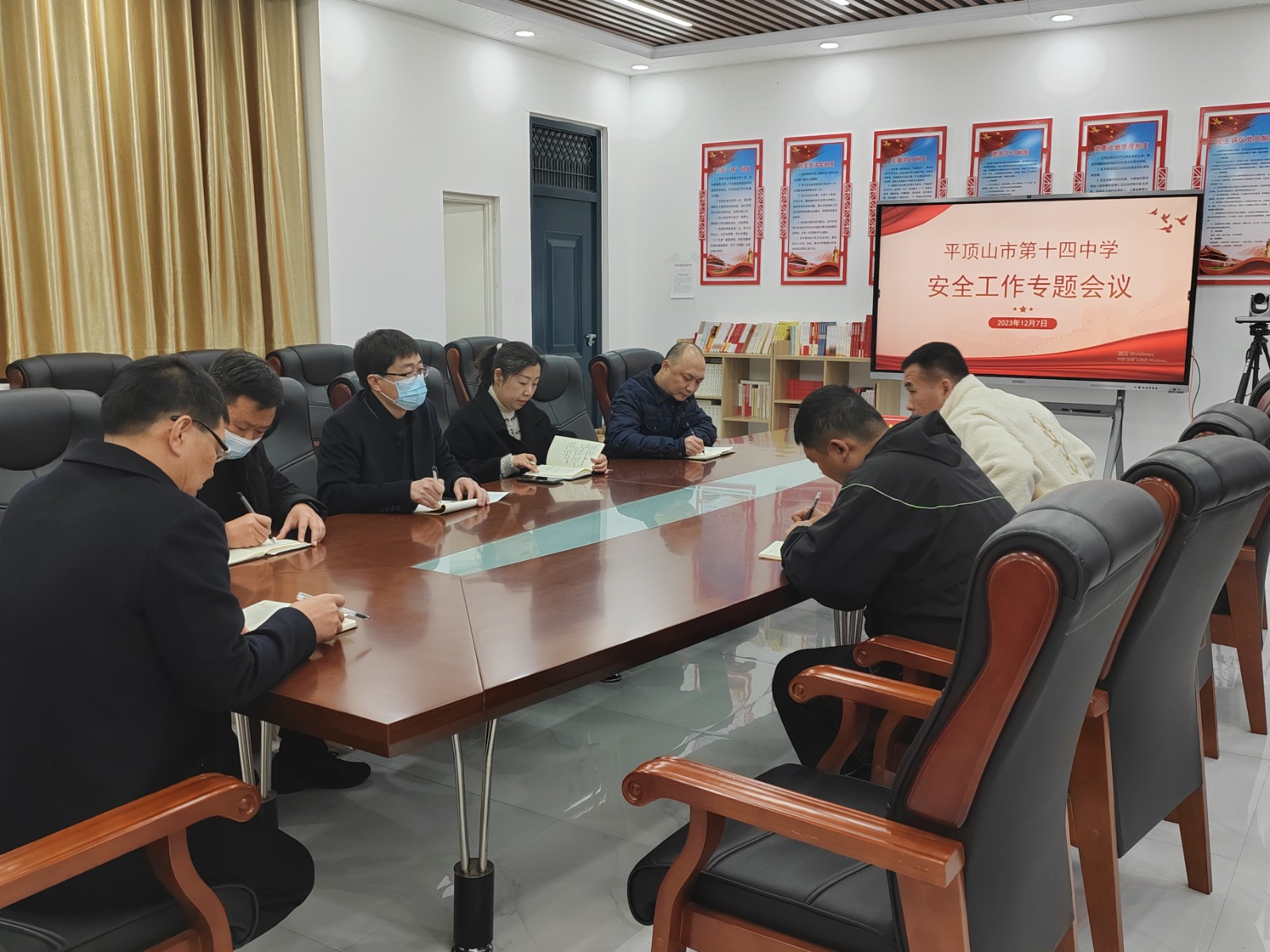 a0ef94259f67e0e4d5e53e68c7dc0ef.jpg a0ef94259f67e0e4d5e53e68c7dc0ef.jpg