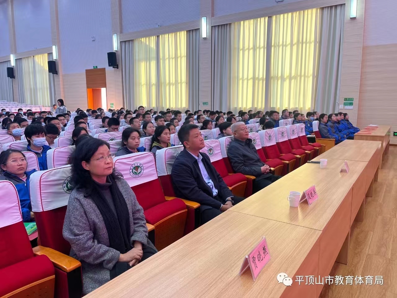 862357416.jpg 862357416.jpg