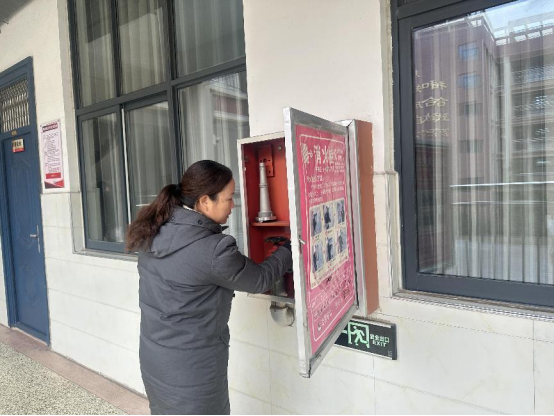 平顶山市第四十二中学开展校园安全专题工作会议及消防隐患大排查活动602.png 平顶山市第四十二中学开展校园安全专题工作会议及消防隐患大排查活动602.png