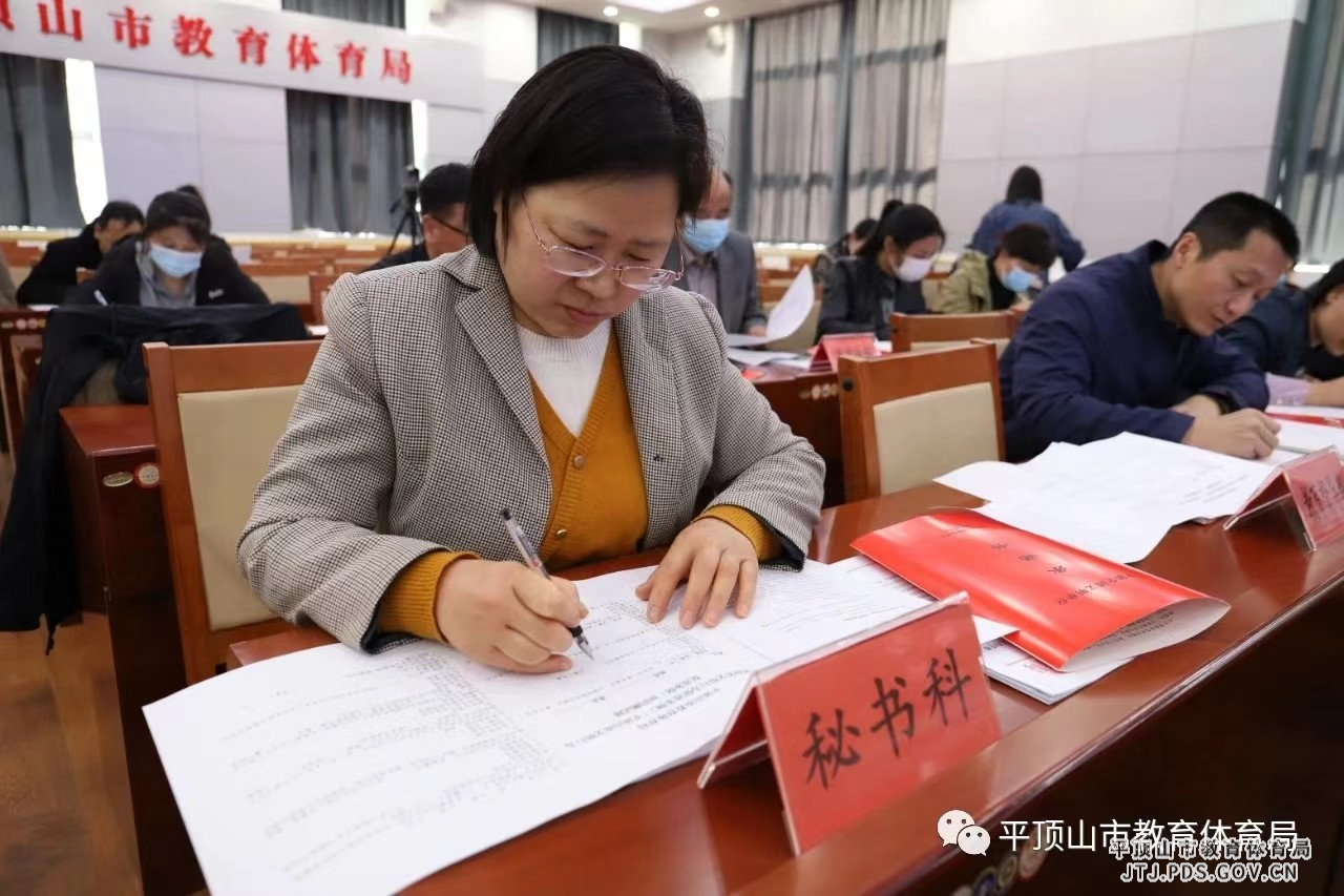 961841031.jpg 961841031.jpg