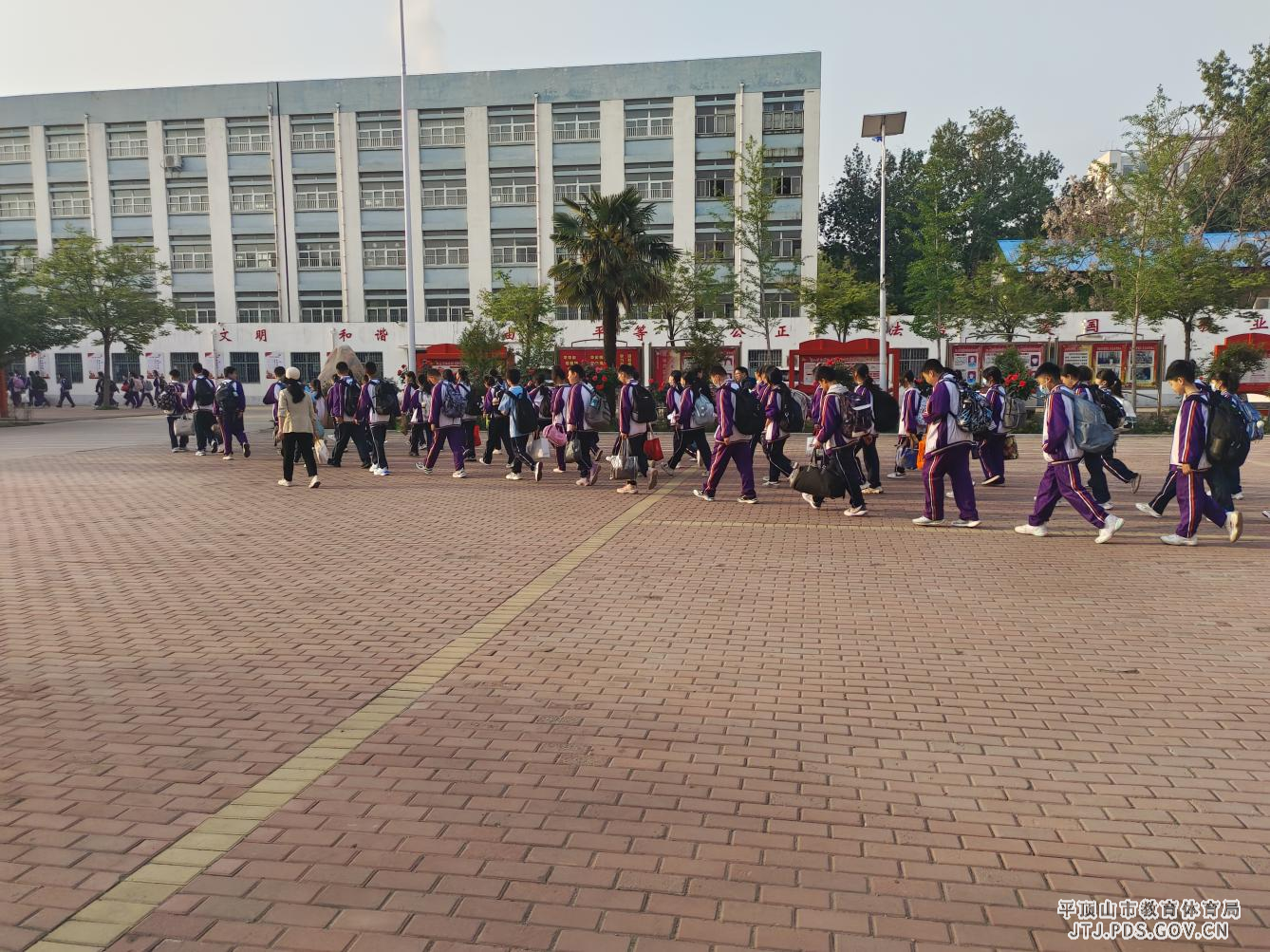 图片2.png 图片2.png