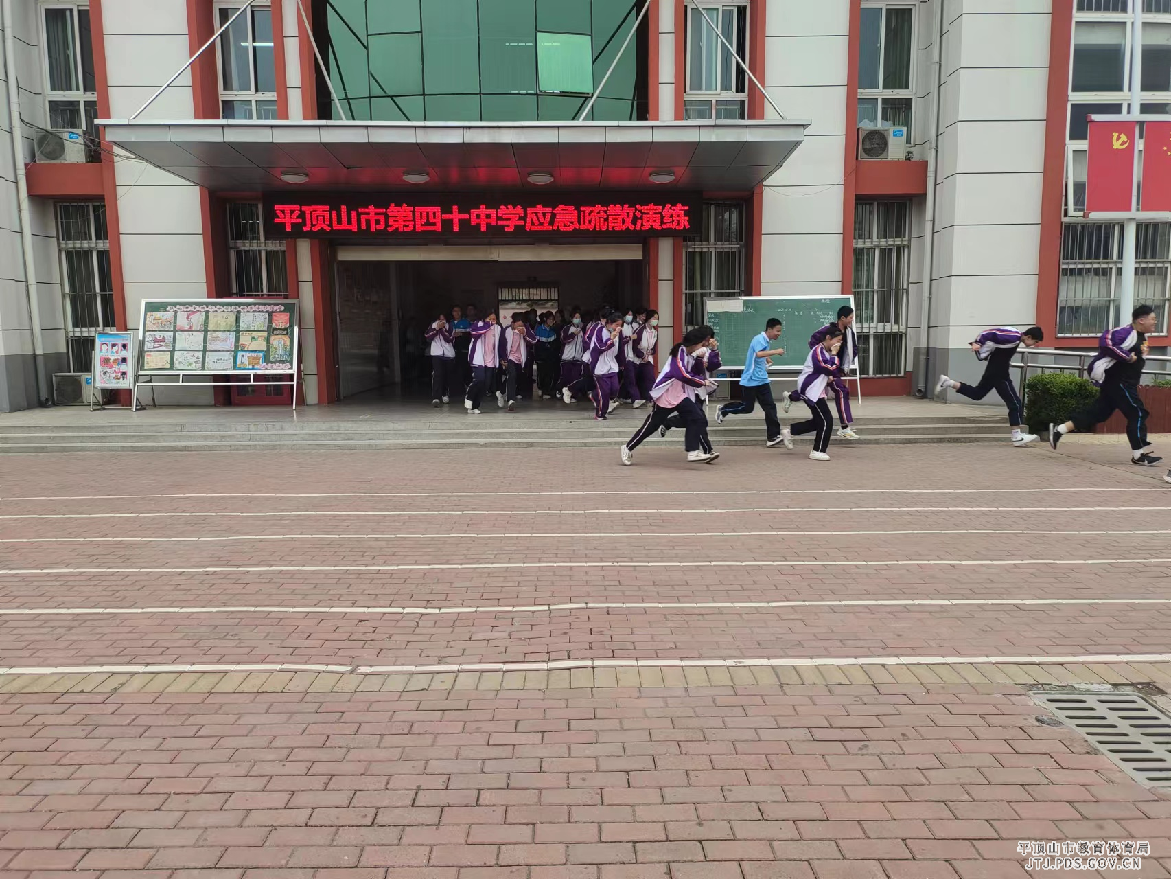 图片1.png 图片1.png