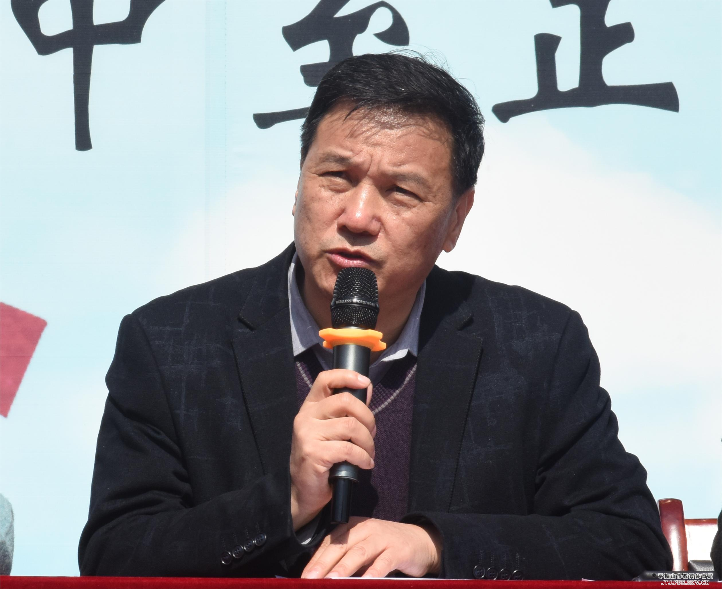 校长张建岭致辞.png 校长张建岭致辞.png