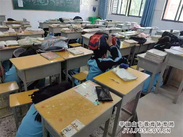 mtxx02.jpg mtxx02.jpg