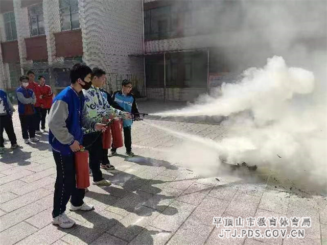 mtxx03.jpg mtxx03.jpg