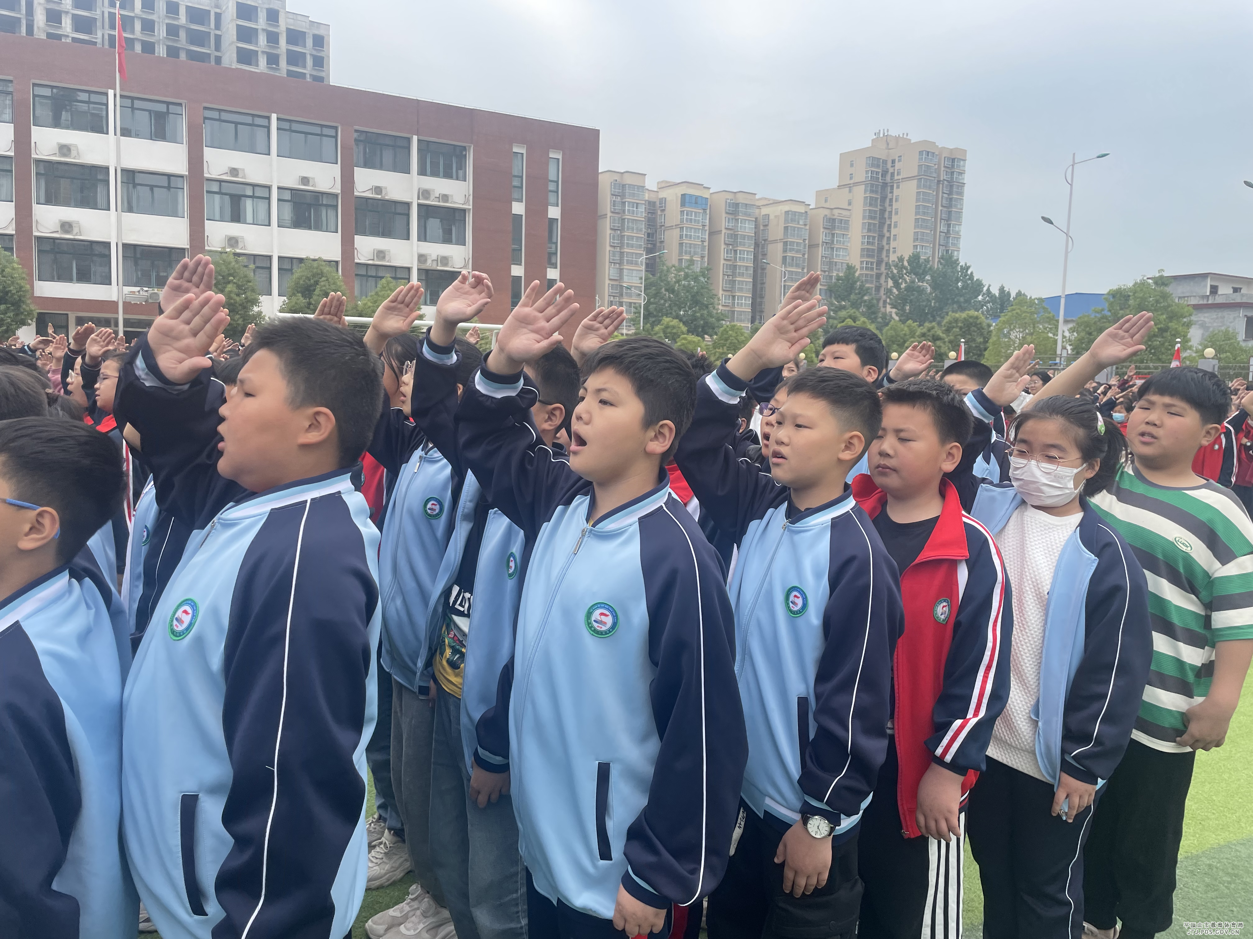 abcb9ce10eea7795e586fc03301cffd.jpg abcb9ce10eea7795e586fc03301cffd.jpg