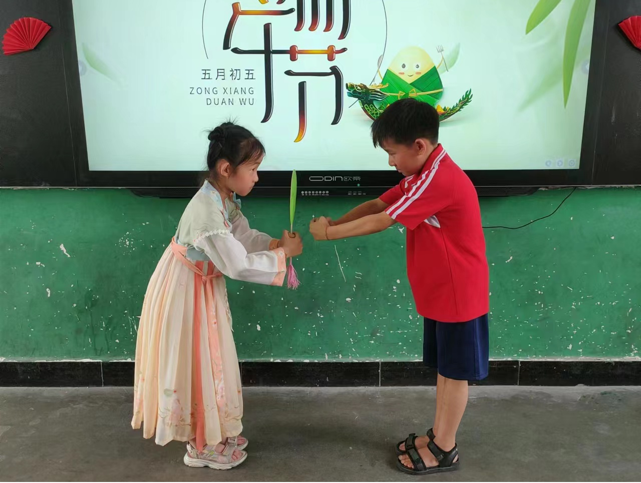 图片2.png 图片2.png