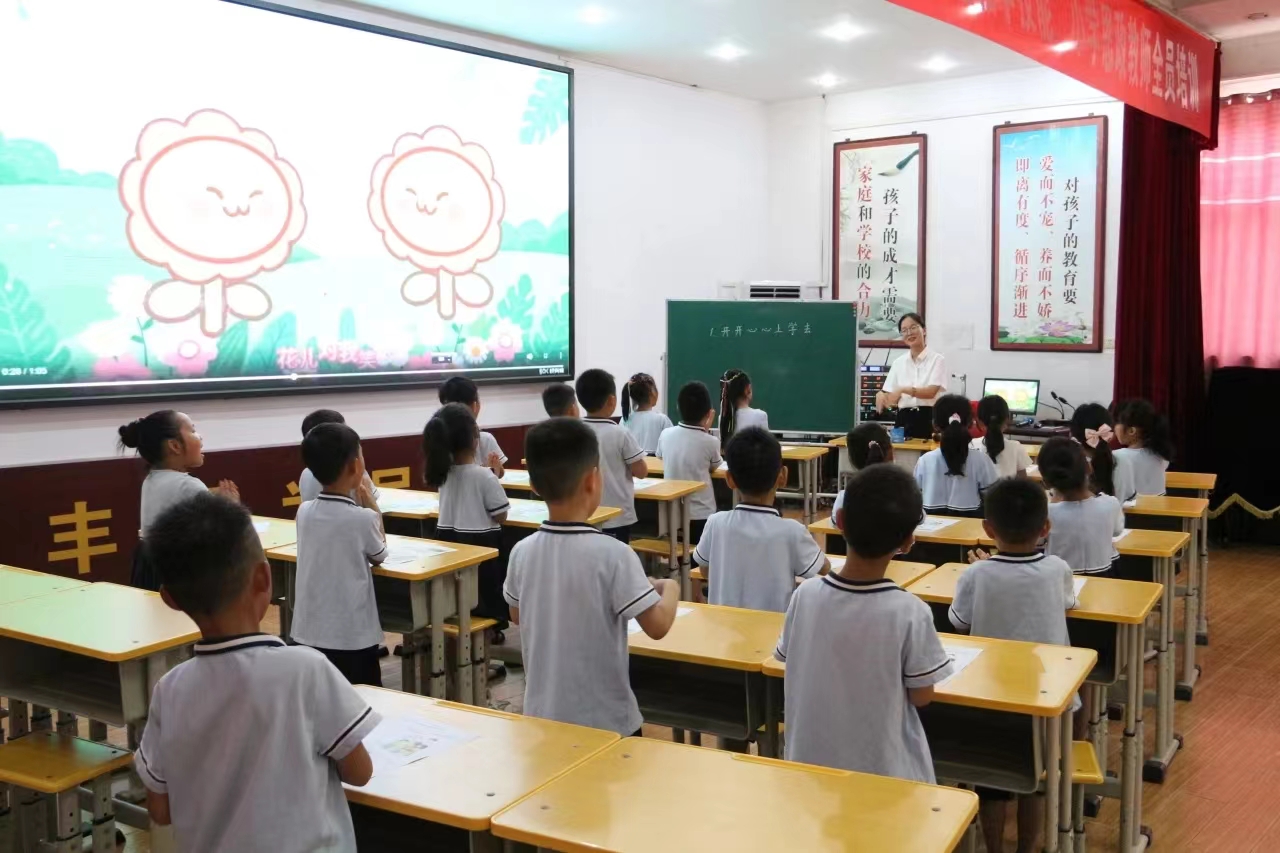 749237725.jpg 749237725.jpg