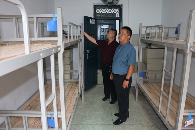 5IMG_3565.jpg 5IMG_3565.jpg