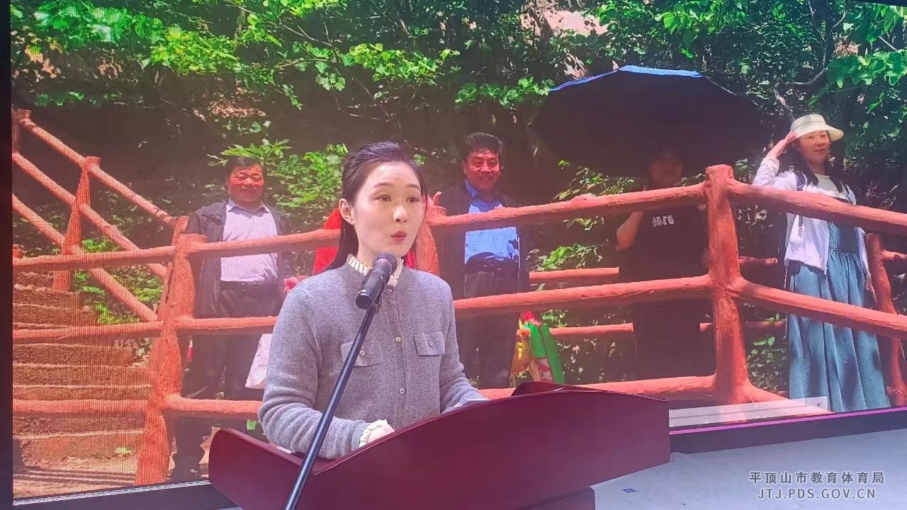 900376449.jpg 900376449.jpg