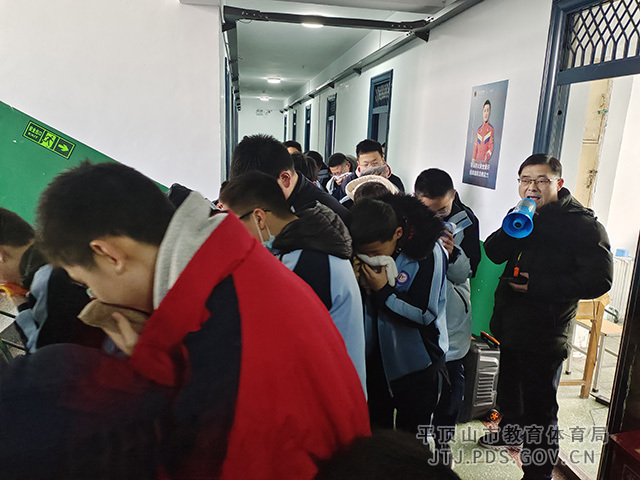 2演练一.jpg 2演练一.jpg