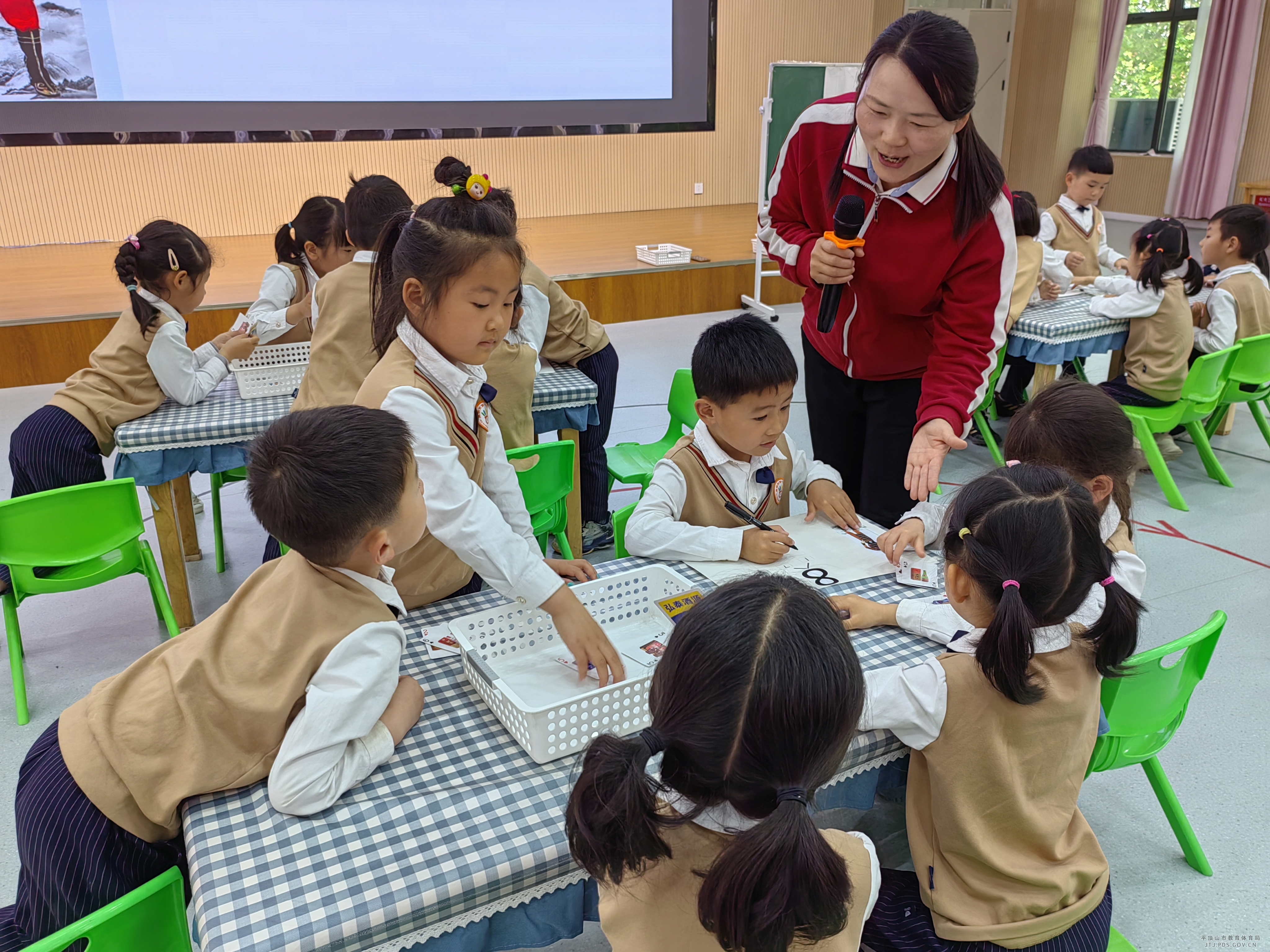 7e3bdbba735065d9f05e68437580cf8.jpg 7e3bdbba735065d9f05e68437580cf8.jpg